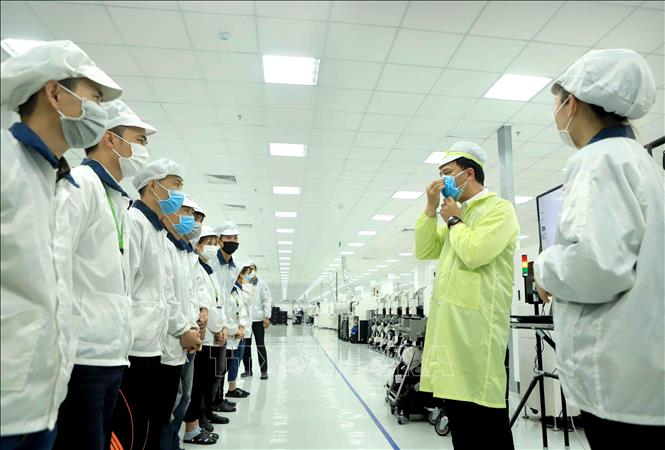 Tổng LĐLĐ Việt Nam đề xuất tăng lương tối thiểu vùng trên 7-8% từ ngày 01/7/2022